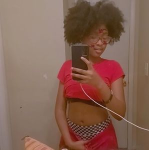 Meet your Posher, Jaharia